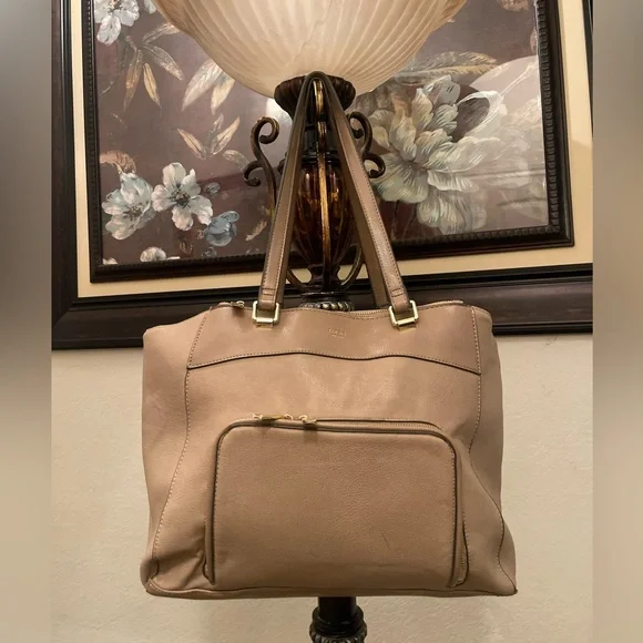 Tutilo please check all picture of condition - Picture 5 of 17